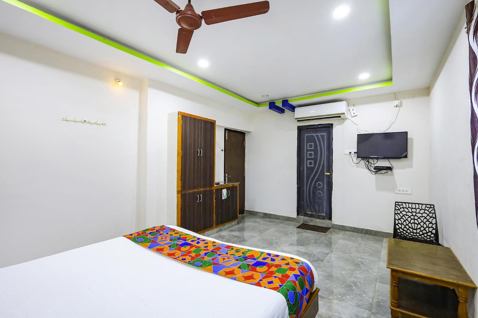 Capital O Lakshmi Residency Hotel Tirupati Exterior foto