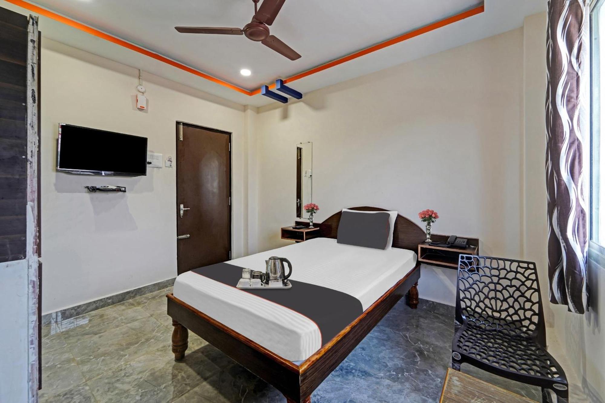 Capital O Lakshmi Residency Hotel Tirupati Exterior foto