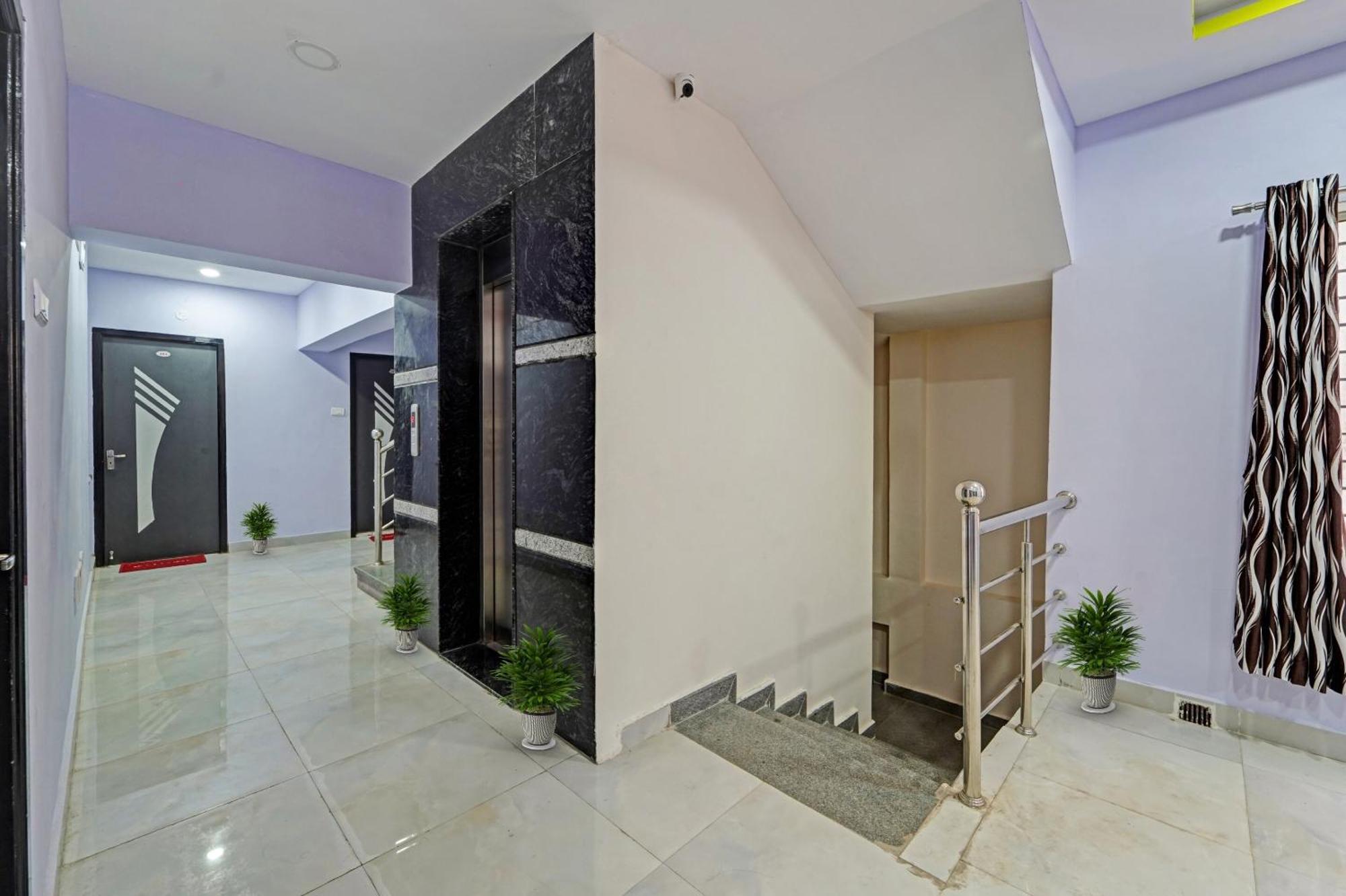 Capital O Lakshmi Residency Hotel Tirupati Exterior foto