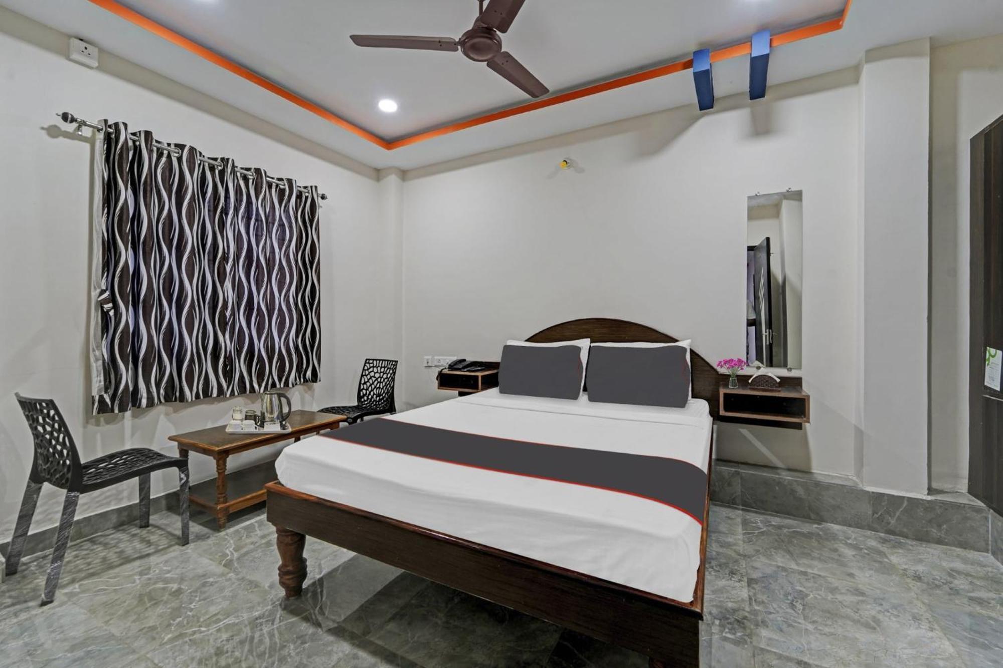 Capital O Lakshmi Residency Hotel Tirupati Exterior foto